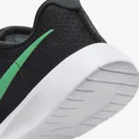 Nike Tanjun EasyOn Big дитячі Кросівки колір чорний