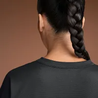 NikeSKIMS Airy жіноча оверсайз V-Neck футболка колір чорний