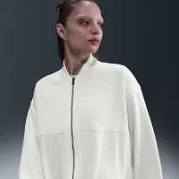 Nike Sportswear женская Pleated Куртка цвет белый