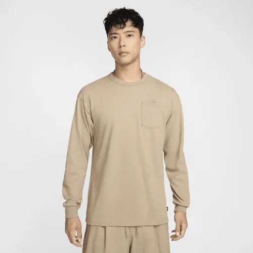 Nike Sportswear Premium Essentials чоловічі Long-Sleeve Pocket футболка колір коричневий