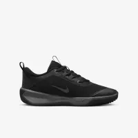 Nike Omni Multi-Court Big дитячі Indoor Court Кросівки колір чорний