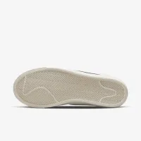 Nike Blazer Mid '77 жіноча Кросівки колір білий
