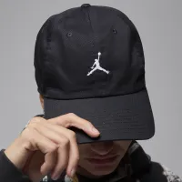 Nike Jordan Club Unstructuколір червоний Curved-Bill Hat колір чорний