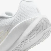 Nike Downshifter 13 жіноча Road Running Кросівки колір білий