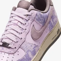 Nike Air Force 1 '07 LV8 чоловічі Кросівки колір фіолетовий