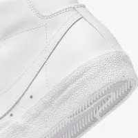 Nike Blazer Mid '77 жіноча Кросівки колір білий