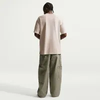 Nike Sportswear Premium Essentials футболка колір коричневий