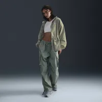 Nike Sportswear Everything Wovens жіноча оверсайз Hooded Куртка колір зелений