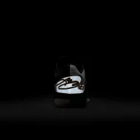 Nike LeBron XXII Split Big детские баскетбольные Кроссовки цвет белый