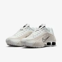 Nike Shox R4 женская Кроссовки цвет белый