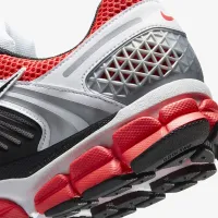 Nike Zoom Vomero 5 SE мужские Shoe цвет красный
