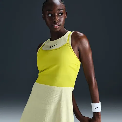 NikeCourt Slam женская Dri-FIT Tennis Костюм цвет зеленый