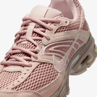Nike Air Max Moto 2K жіноча Кросівки колір коричневий