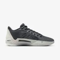 Nike Sabrina 1 