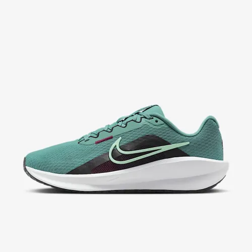 Nike Downshifter 13 женская Road Running Кроссовки цвет зеленый