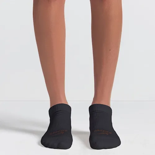 NikeSKIMS женская Dri-FIT Ankle носки (3 пары) цвет коричневый