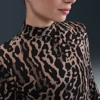Nike Sportswear Chill Knit жіноча Slim Long-Sleeve футболка колір чорний