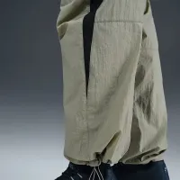 Nike Air чоловічі Woven спортивні штани колір зелений