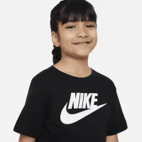 Nike Club Little дитячі Boxy Tee колір чорний