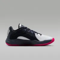 Nike Luka 4 